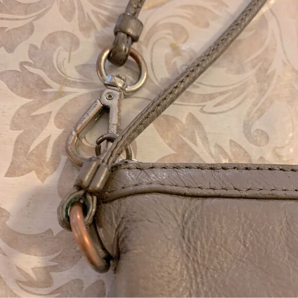 Vintage Calvin Klein Wristlet Gray Pebbled Leather Hardware Has Wear 4”x6.5” - Picture 4 of 4